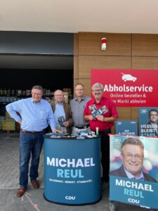 Mehr über den Artikel erfahren Gute Stimmung beim Landtagswahlkampf mit der CDU Linsengericht